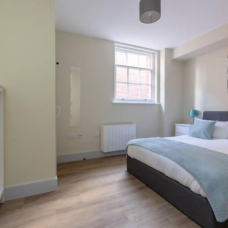Hereford City Centre - Apartment 4, Isabella House - Modern Apartment In The Heart Of The City - Sleeps 4 Guests - Hosted By Rentmyhouse Exterior foto