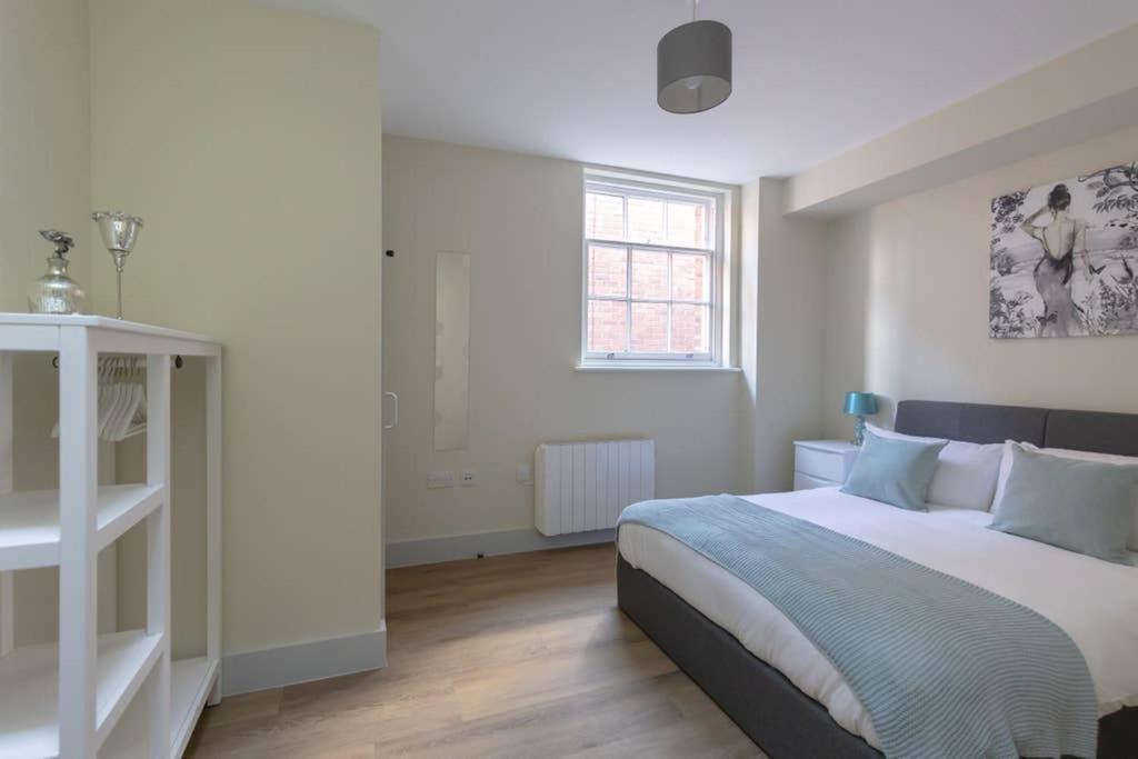 Hereford City Centre - Apartment 4, Isabella House - Modern Apartment In The Heart Of The City - Sleeps 4 Guests - Hosted By Rentmyhouse Exterior foto