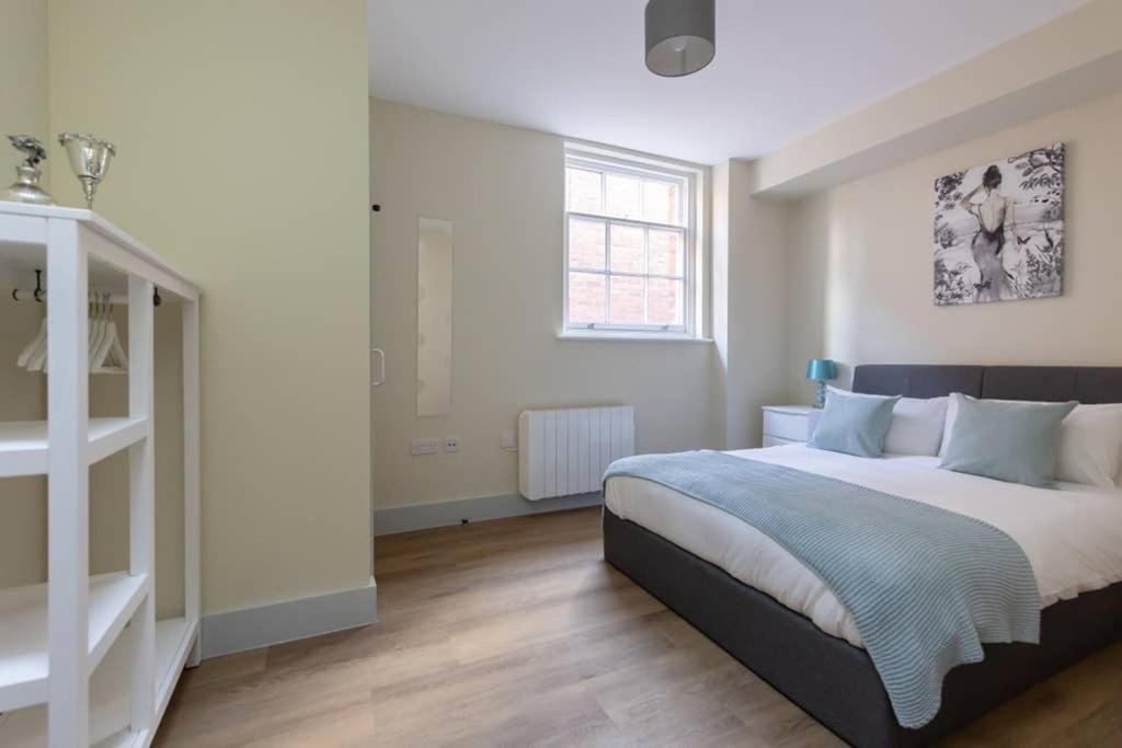 Hereford City Centre - Apartment 4, Isabella House - Modern Apartment In The Heart Of The City - Sleeps 4 Guests - Hosted By Rentmyhouse Exterior foto