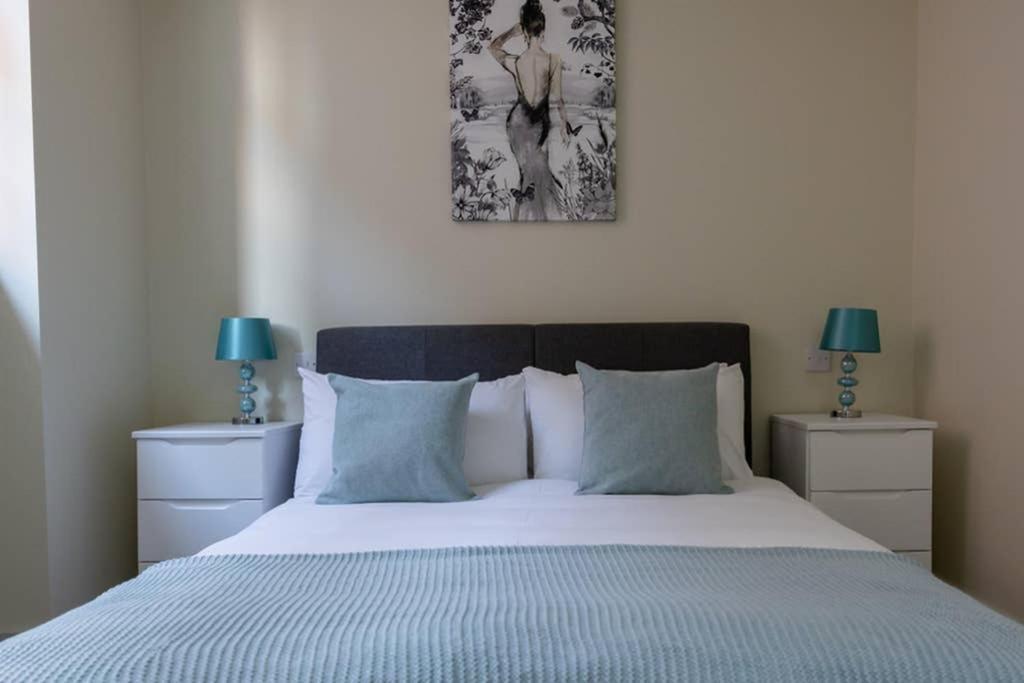 Hereford City Centre - Apartment 4, Isabella House - Modern Apartment In The Heart Of The City - Sleeps 4 Guests - Hosted By Rentmyhouse Exterior foto